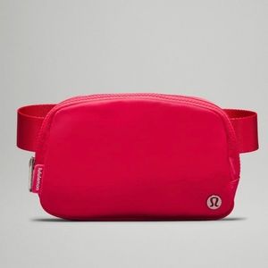 Lululemon Everywhere Belt Bag